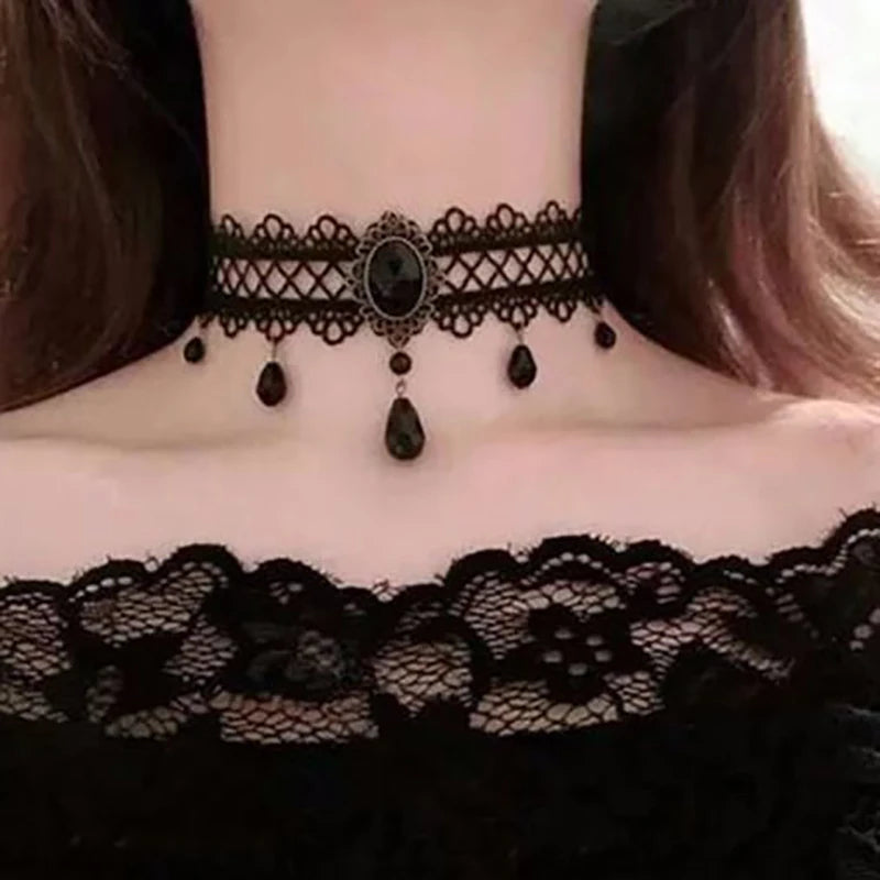 Halloween Choker Necklace for Women Rhinestone Pendant Lace Gothic Necklace for Steampunk Royal Court Vampire Costume Jewelry - Charlie Dolly