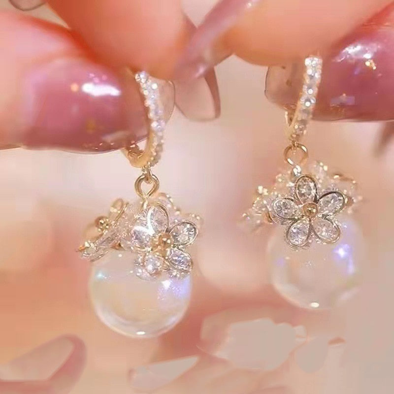 Cute Daisy Flower Pendant Hoop Earrings For Women Korean Sweet Circle Earrings Girl Wedding Party Jewelry Gift - Charlie Dolly