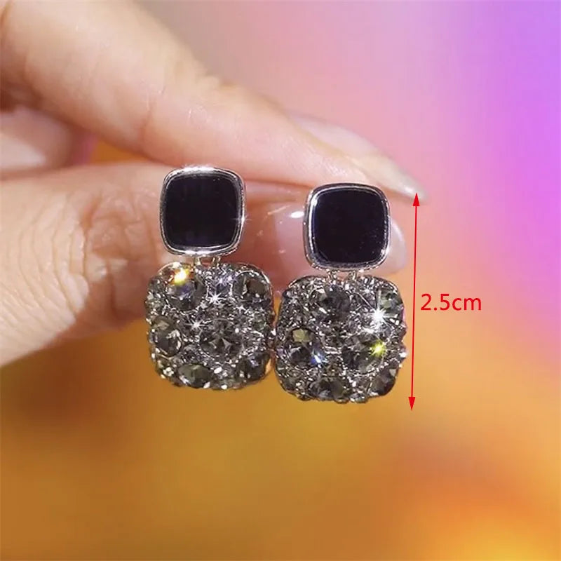 Boho Black Dangle Earrings for Women Long Hanging Earrings Leaf Pendants Pearl Crystal Geometric Earrings pendientes mujer