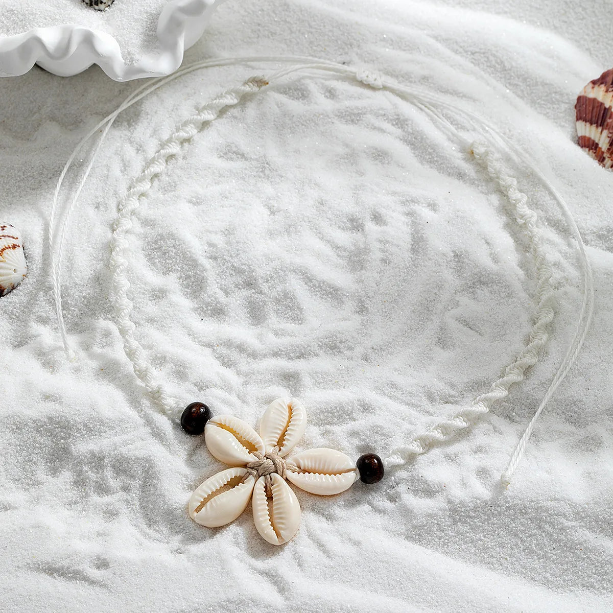 Boho Beach Bohemian Shell Flower Necklaces for Women Girls Summer Fashion Jewelry Woven Rope Shell Pendants Necklace Adjustable