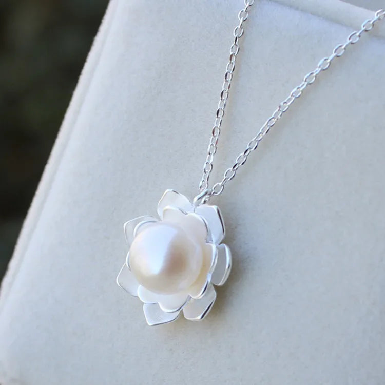 New Fashion 925 Sterling Silver Jewelry Female National White Lotus Shell Beads Pearl Flowers Pendant Necklaces  XL132