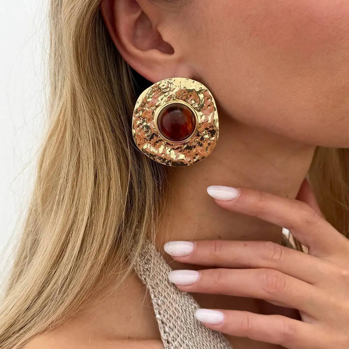 KunJoe Vintage Inlaid Brown Resin Acrylic Stud Earrings for Women Luxury Geometric Large Round Earrings Boho Vacation Jewelry