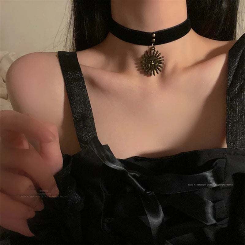 Girls Movie Leon Mathilda Choker Leon The Professional Cosplay Necklace For Women Gothic Jewellry Halloween Collares Kpop Props - Charlie Dolly