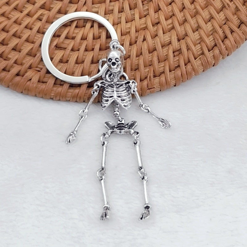 Fashionable foldable skull pendant keychain men and women antique metal alloy skull pendant keychain car keychain gift - Charlie Dolly