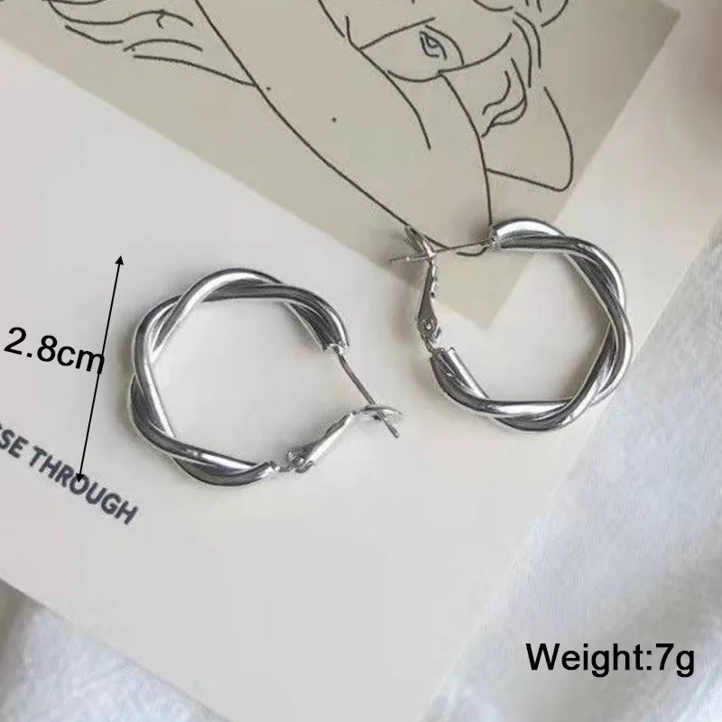 New Exaggerated Twist Metal Dangle Earrings for Women Gold Color Punk Fashion Female Hanging Earrings Boho Geometry Ear Jewelry