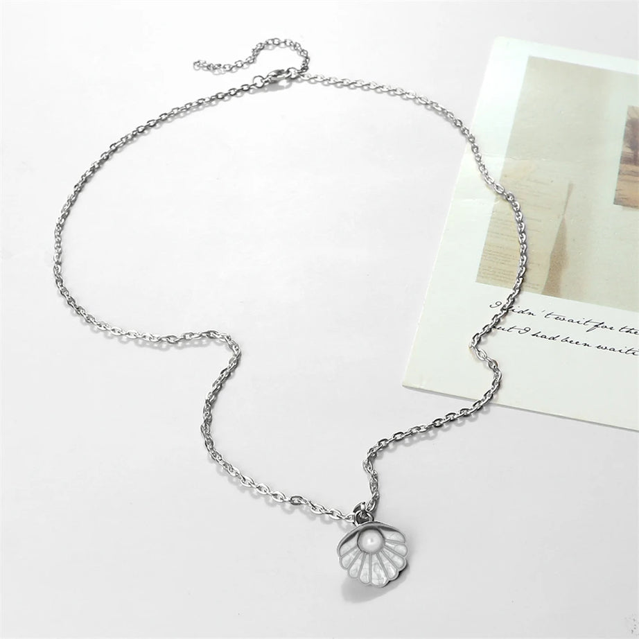 Shell and Pearl Pendant Boho Necklace