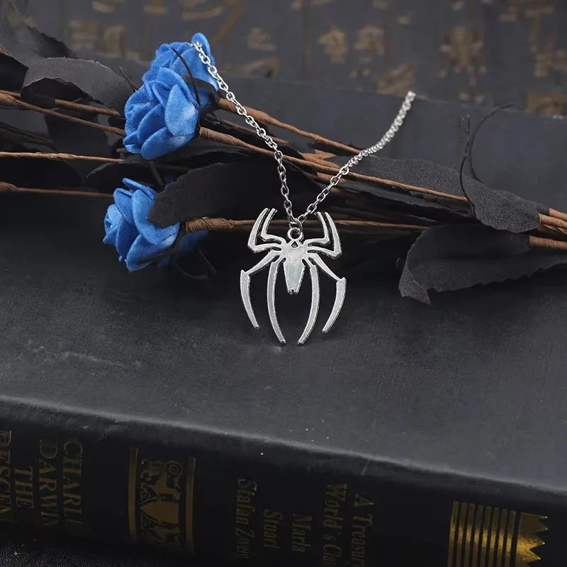 1Pc Retro Spider Necklace Punk Gothic Insect Pendant Keychain Trendy Charm DIY Jewelry Halloween Birthday Party Gift 2024 - Charlie Dolly
