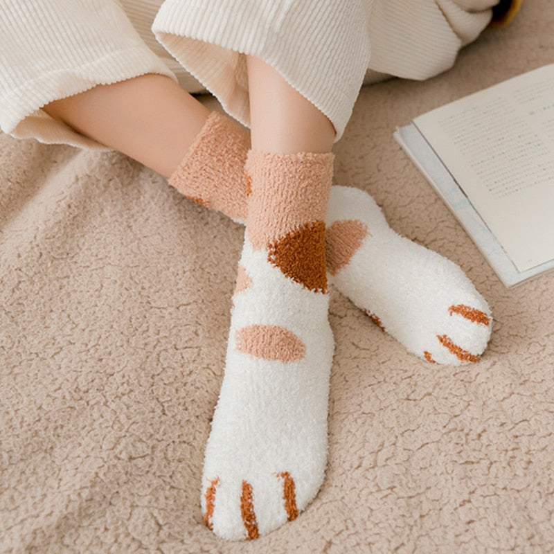 [Free Sock] Super Cute Cat Paw Women Fur Slipers Winter House Bedroom Keep Warm Plush Shoes Non-slip Indoor Women Furry Slippers - Charlie Dolly