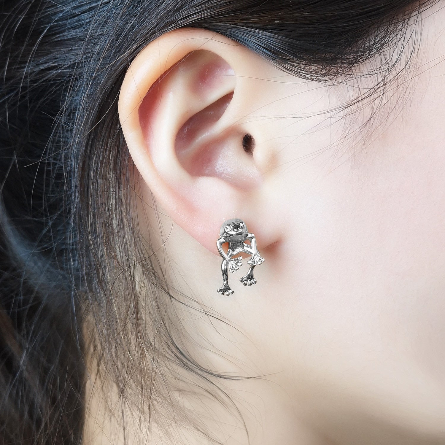 Cute Black Cat Stud Earrings for Women 