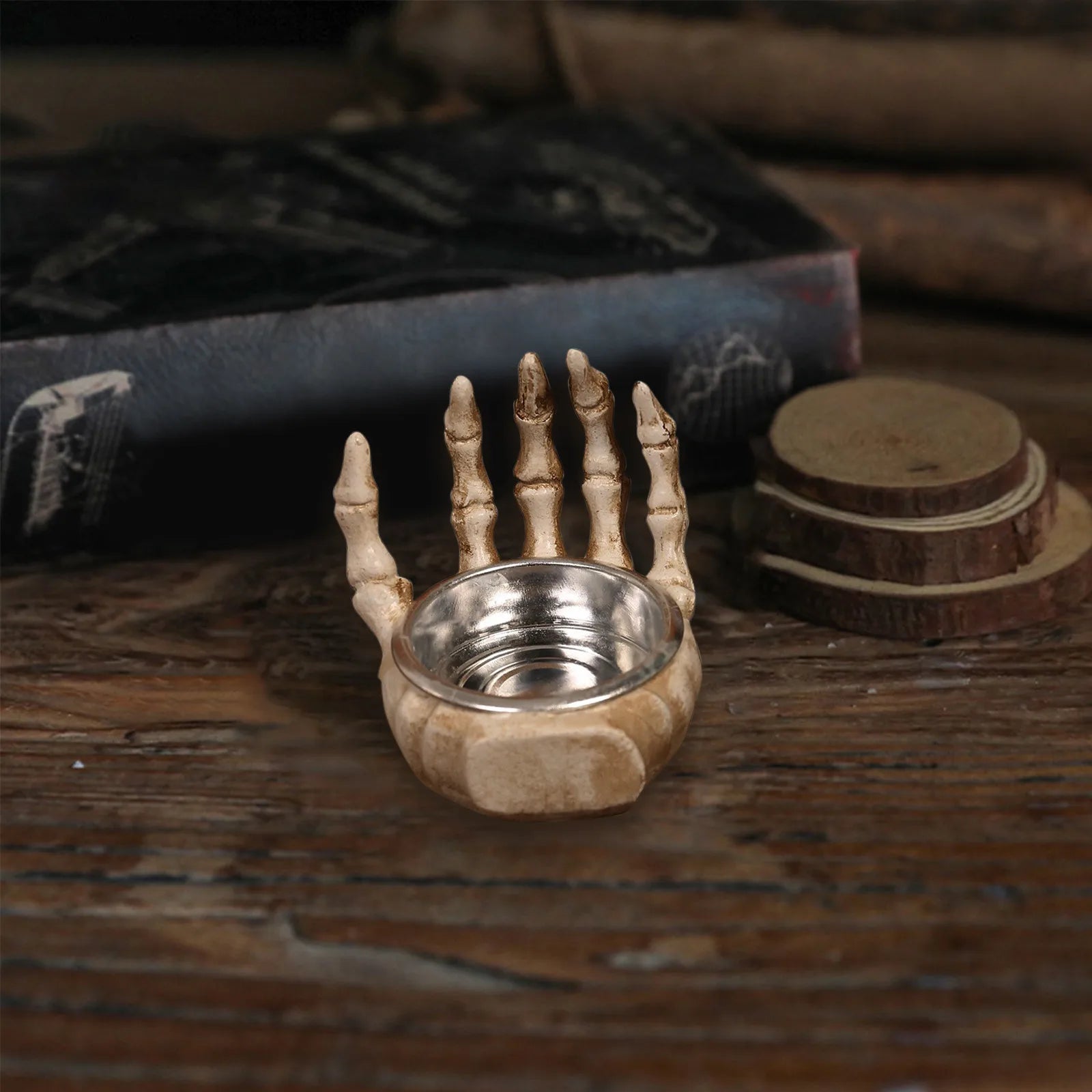 1/2/5pcs 2024 New Halloween Skeleton Hand Resin Ornaments Skeleton Hand Candlestick Desktop Porch Decoration Gift Ornaments - Charlie Dolly