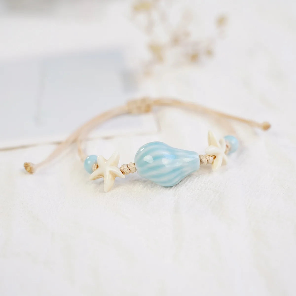 Bohemian Conch Starfish Shells Beaded Bracelets for Women Girls Boho Adjustable Shell Beaded Beach Bangles Jewelry Gift