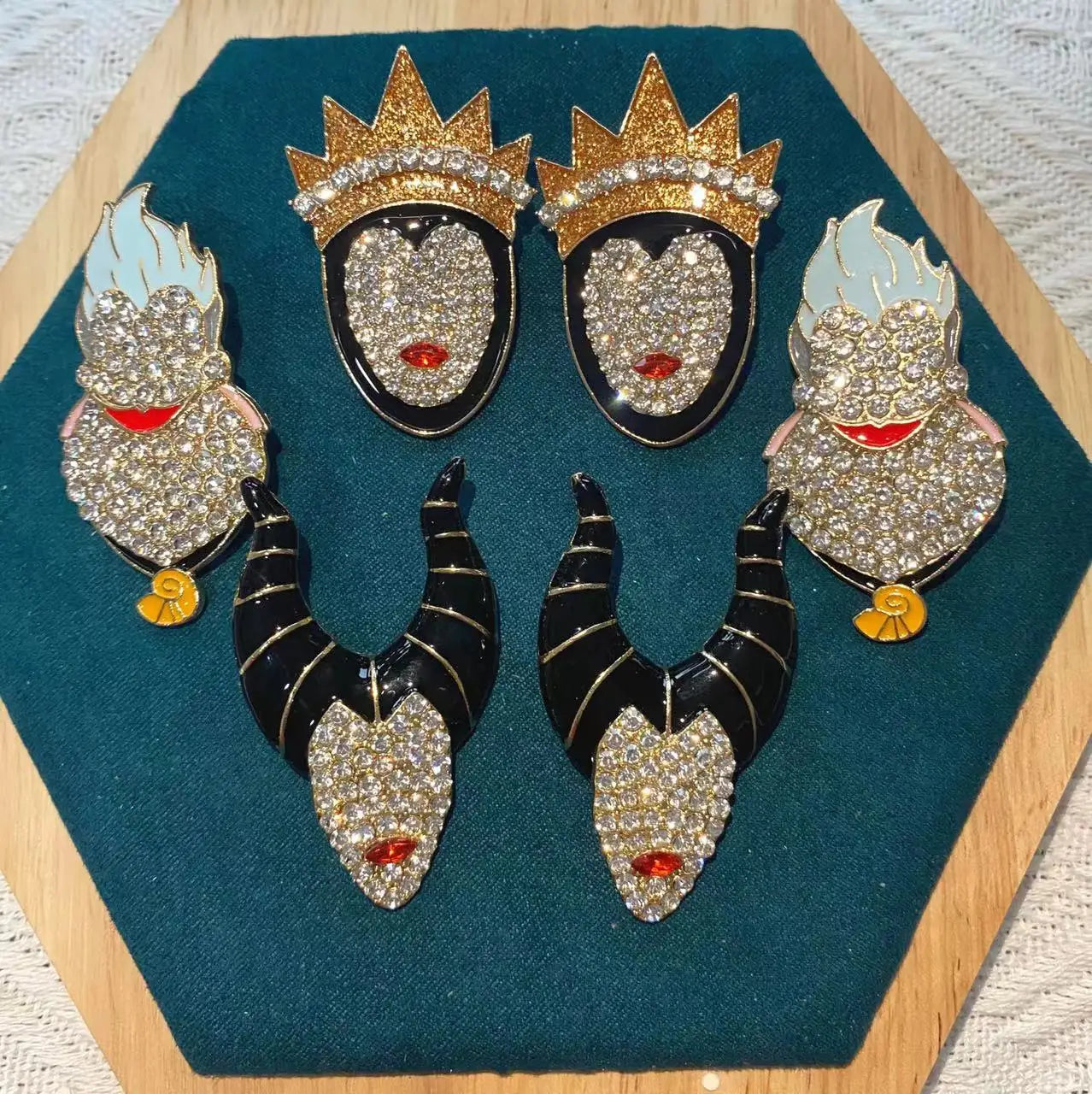 Exaggerated Rhinestone Characters Earrings for Woman 2023 Halloween Earrings Jewelry Party Casual - Charlie Dolly