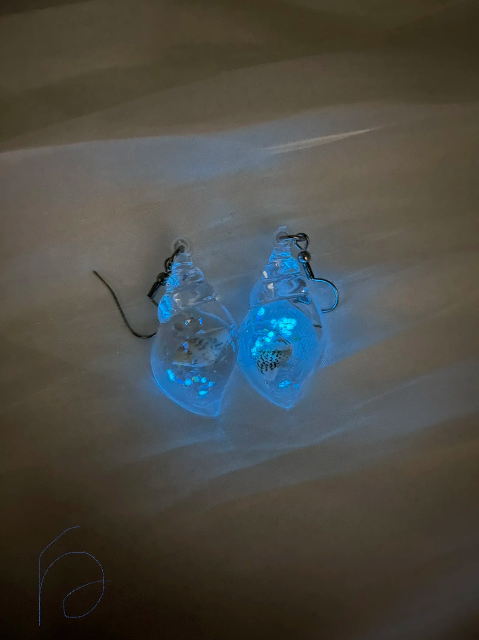 Ghost in Bottle Earrings Glow in the Dark Ghost Dangle Earrings Luminous Halloween Jewelry for Women and Girl - Charlie Dolly