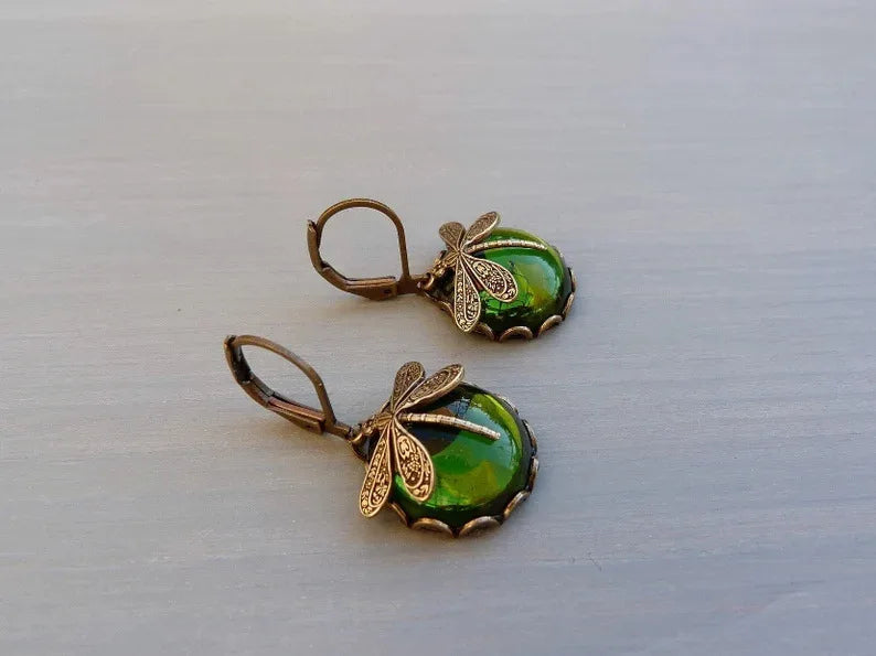 New Boho Vintage Crystal Dragonfly Earrings for Women Fashion Metal Carving Pattern Inlaid Moonstone Animal Earring Jewelry Gift