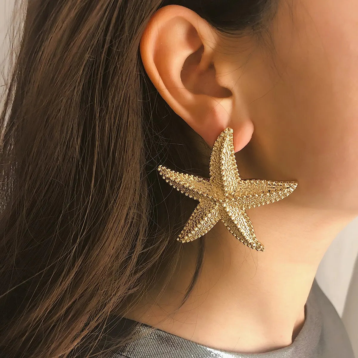 Exaggerated Boho Large Metal Starfish Stud Earrings for Women Ladies Trendy Summer Gold Color Earrings 2023 Fashion Jewelry New