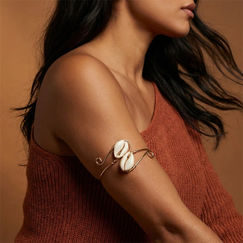 Boho Starfish Pearl Open Arm Bracelet for Women Simple Conch Shell Spiral Wave Metal Upper Arm Cuff Bangle Beach Party Jewelry