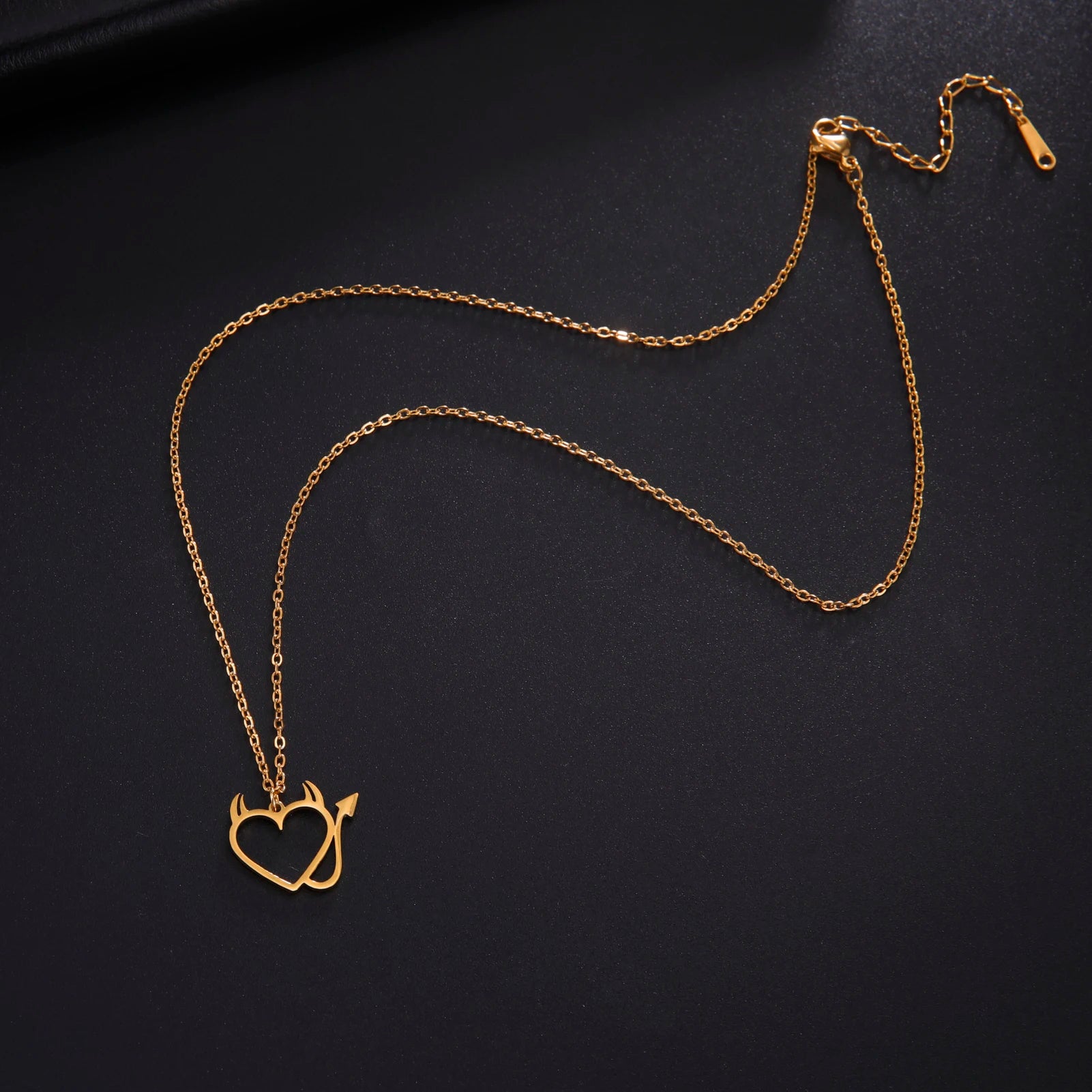 HIPEE Fashion Halloween Couple Necklace Demon Love Pendant Necklaces For Women Men Personality Clavicular Chain Party Jewelry - Charlie Dolly