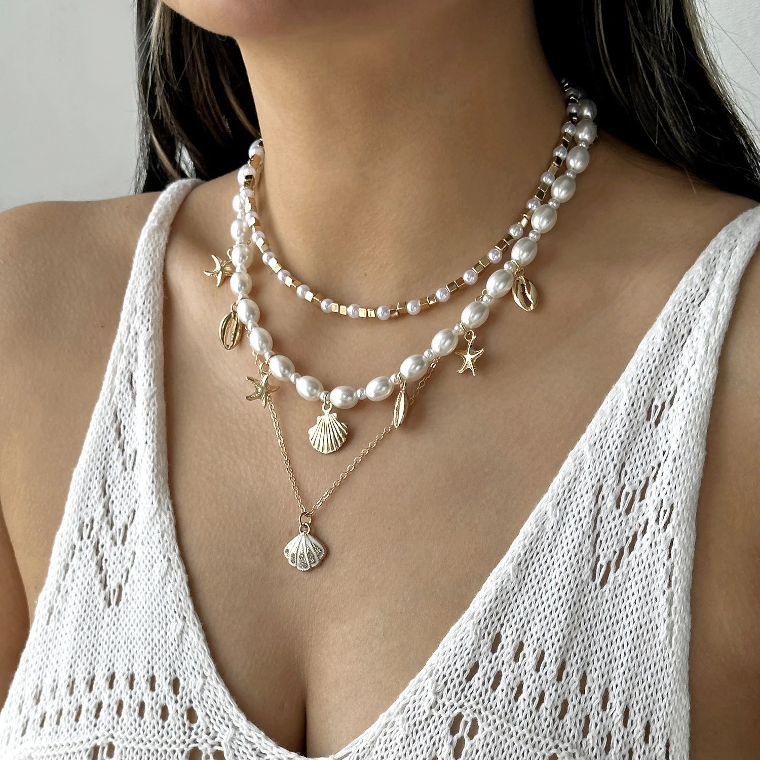 Boho Multilayer Shell Starfish Pendant Necklace for Women Handmade Beaded Imitation Pearl Choker Beach Party Jewelry Gift