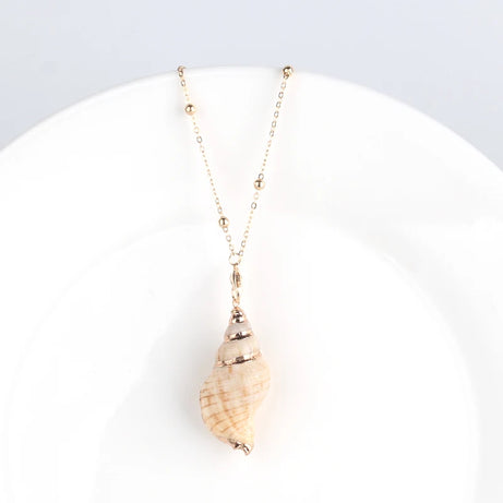 Conch Shell Boho Pendant Necklace