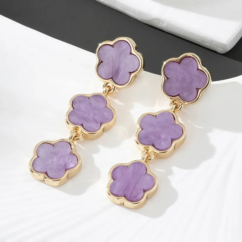 Boho White Shell Lucky Five-Petal Flower Stud Earrings for Women Ladie Classic Vintage Heart Shape Crystal Party Banquet Jewelry