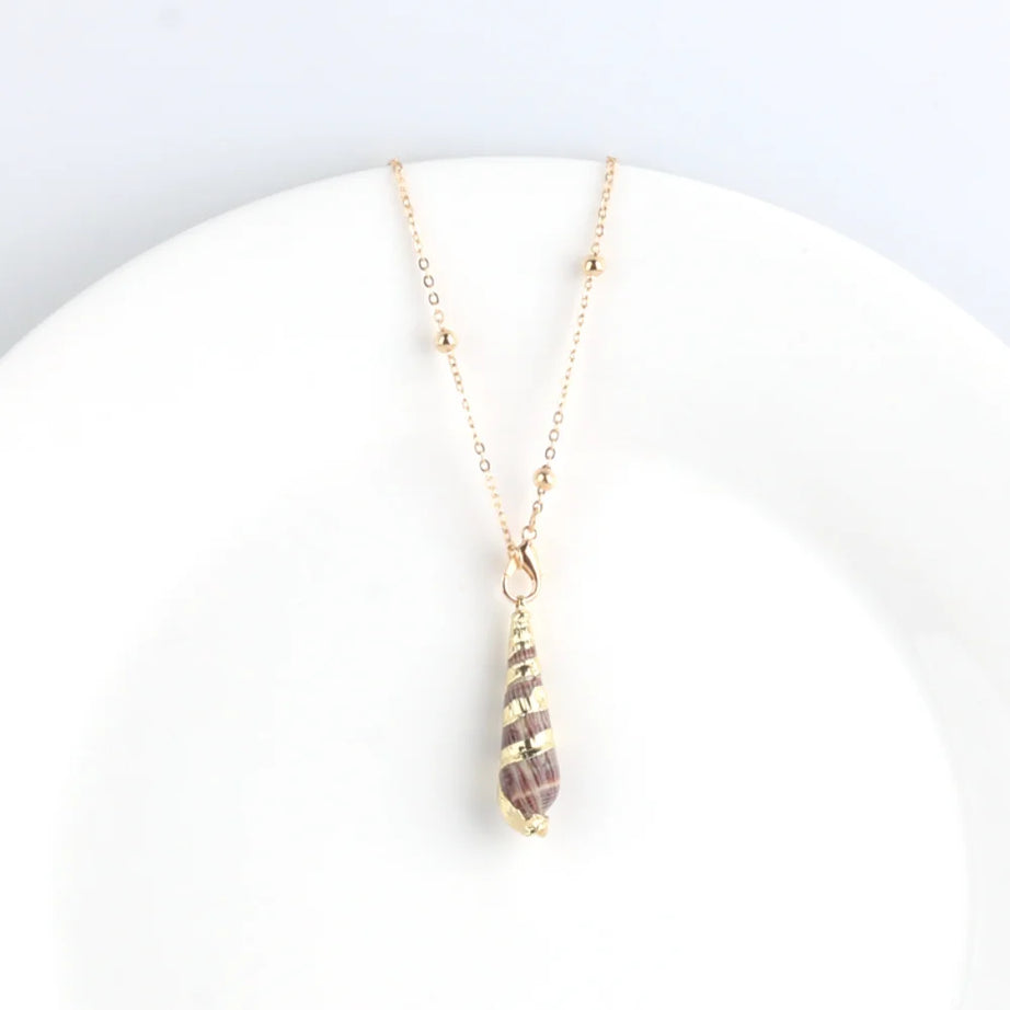 Conch Shell Boho Pendant Necklace