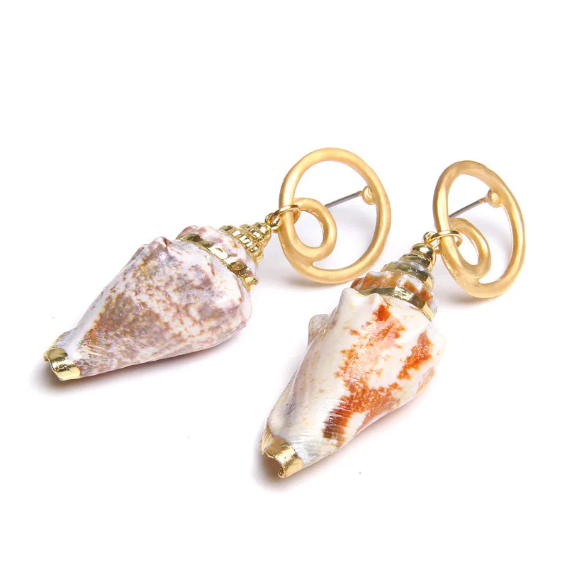 New In Natural Shell Sea Scallop Drop Earrings Boho Shell Drop Earrings for Women Femal Sea Beach Earrings Summer Jewelry Gifts