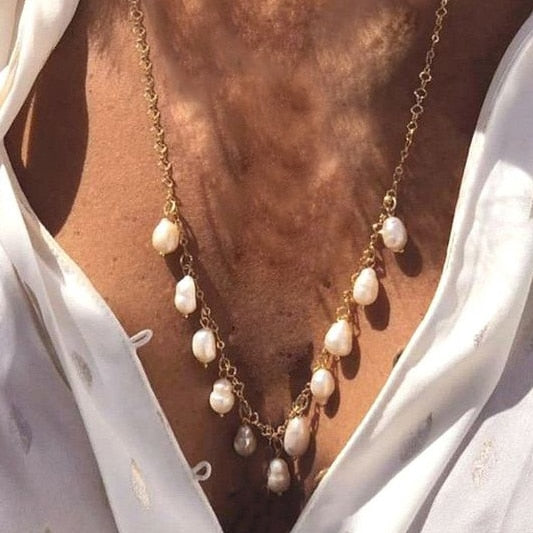 Summer Fashion Classic Irregular Green Shell Stone Short Necklace OT Button Copper Alloy Sea Shell Pendant Beach Choker Gift - Charlie Dolly