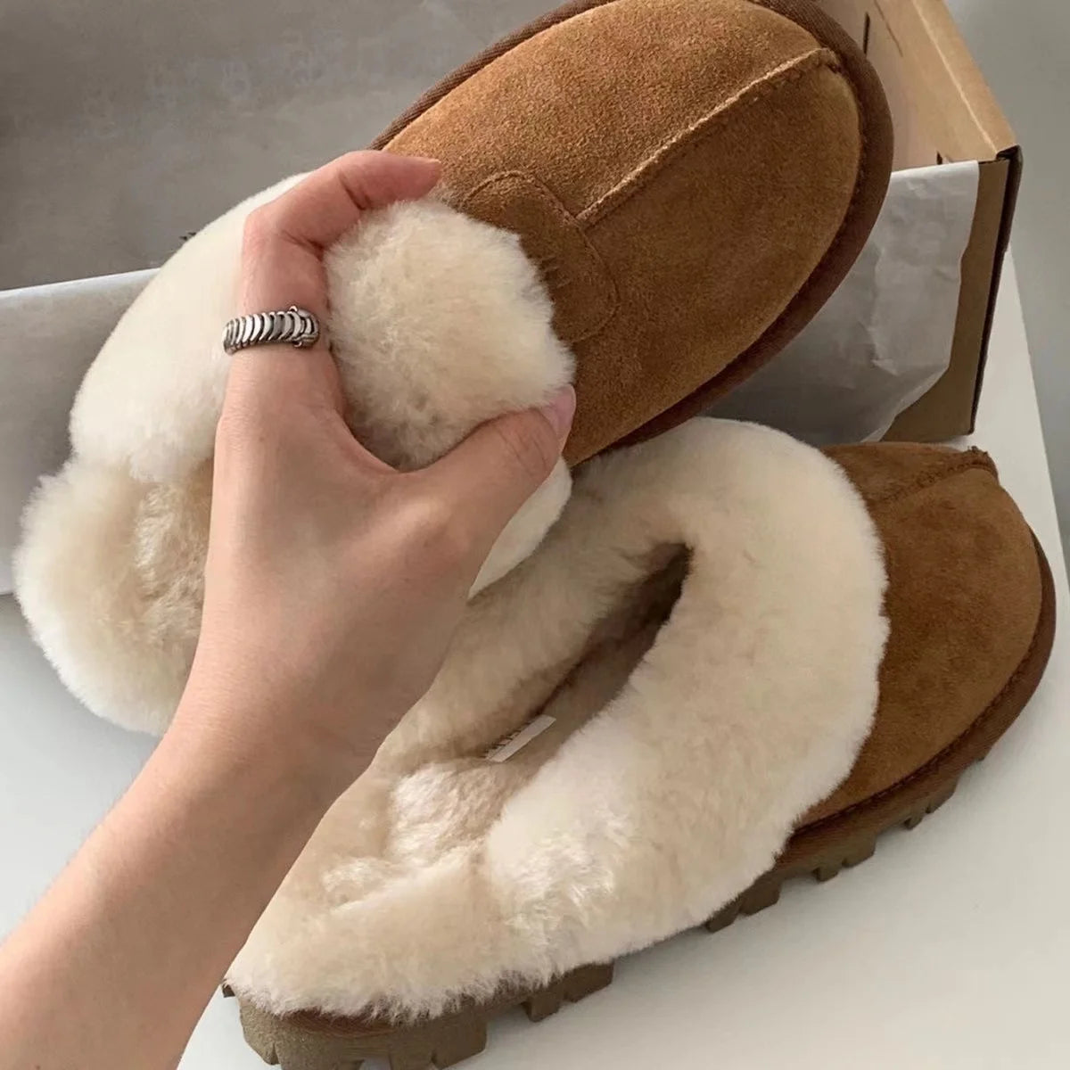 Brand Designer Women's Slippers Winter Plush Warm Shoes Unisex Indoor Outdoor Flip Flops Casual Shoes  Zapatos De Mujer - Charlie Dolly
