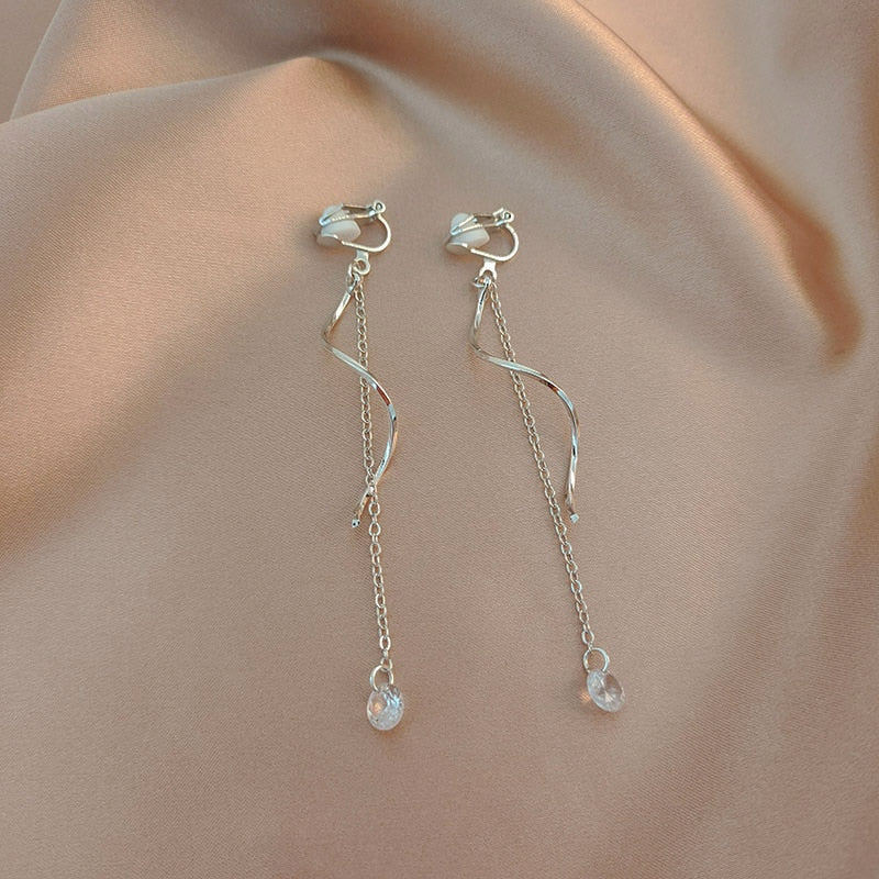 Fashion charm Creative pearl clip on Earrings Cute Handmade Earrings Womens ear clips Jewelry - Charlie Dolly