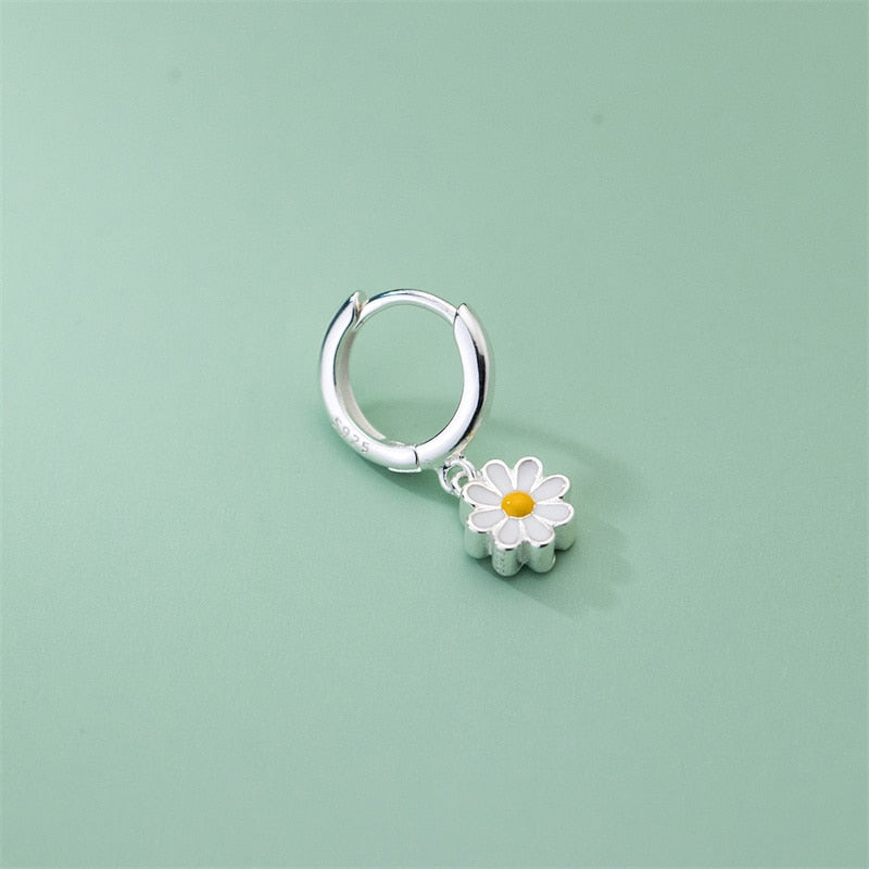 Cute Daisy Flower Pendant Hoop Earrings For Women Korean Sweet Circle Earrings Girl Wedding Party Jewelry Gift - Charlie Dolly