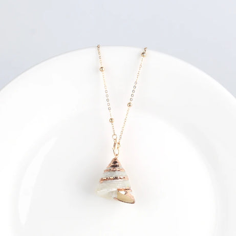 Conch Shell Boho Pendant Necklace