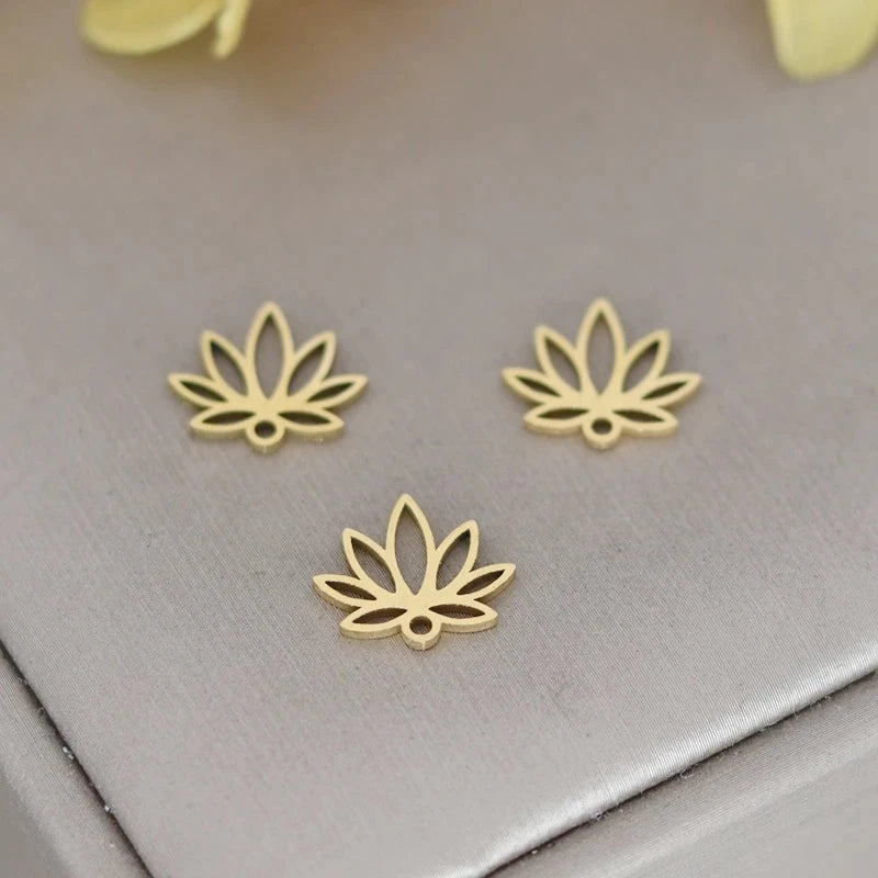 3pcs Lotus Flower Hollow Stainless Steel Pendants Laser Cut Metal Charms For Necklace Bracelet Earring Jewelry Making Gift