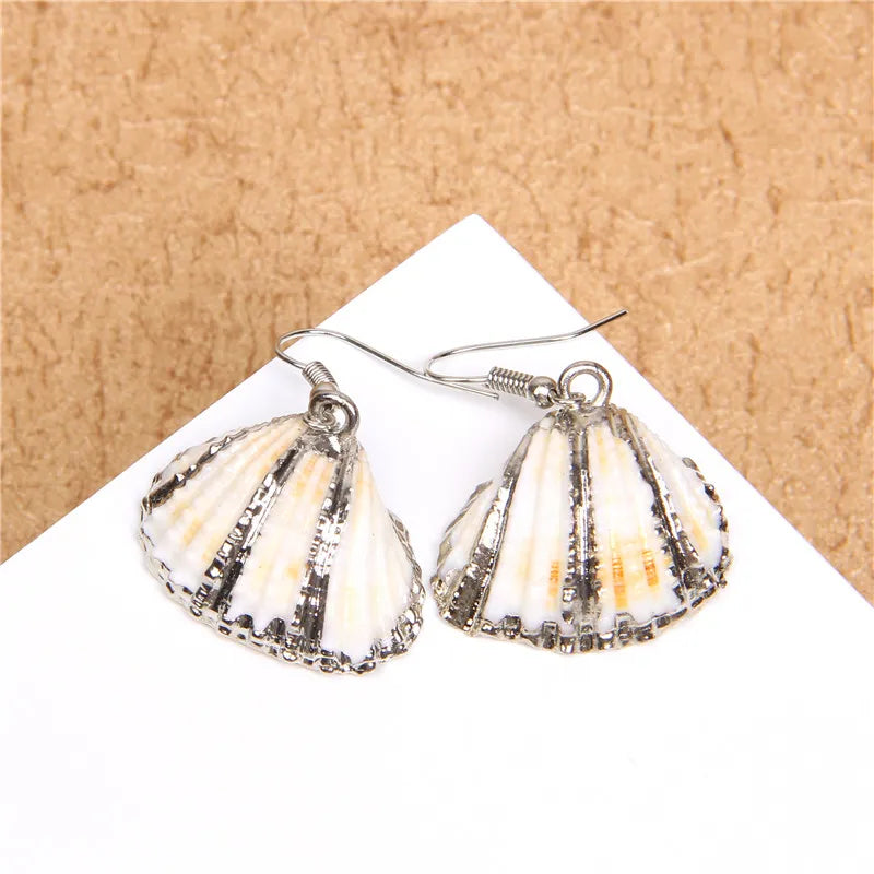 New In Natural Shell Sea Scallop Drop Earrings Boho Shell Drop Earrings for Women Femal Sea Beach Earrings Summer Jewelry Gifts