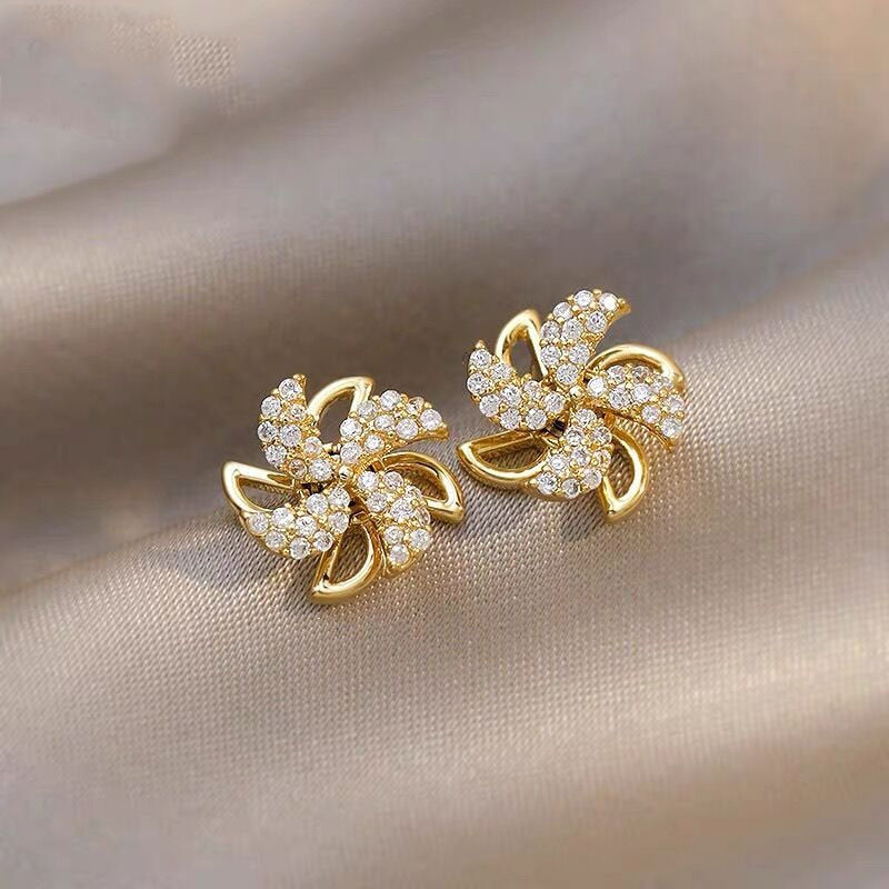 Starfish Shell Stud Earrings for Women Small Cute Earrings with Imitation Pearl Fashion Banquet Wedding Jewelry - Charlie Dolly