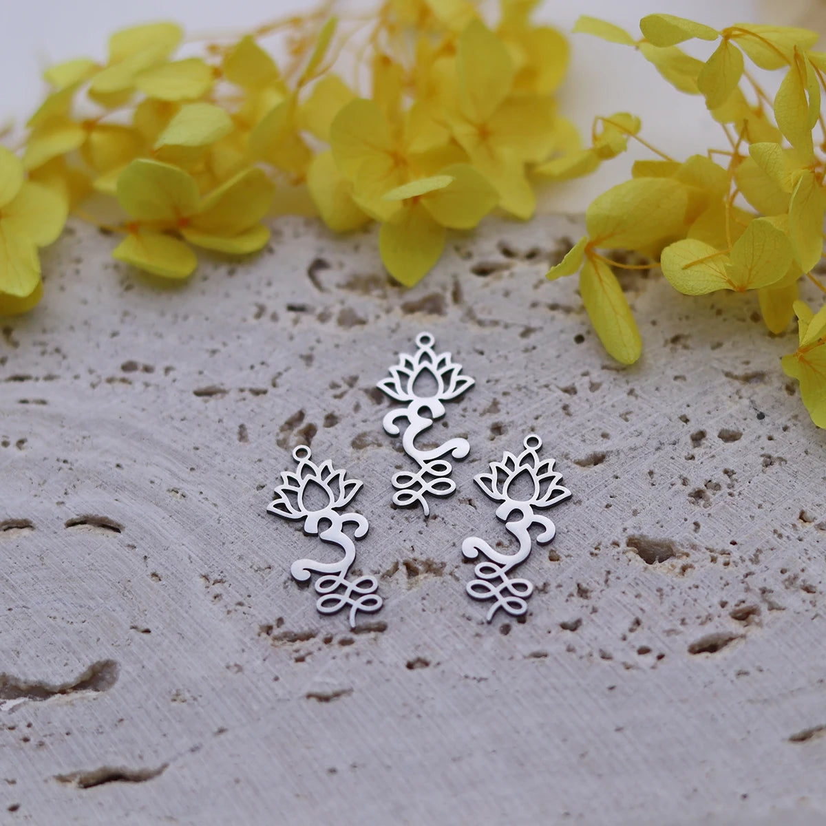 3PCS DIY Amulet Lotus Flower Yogo Buddha Stainless Steel Pendant Charm For Jewelry Making Necklace Religion Crescent diy Supplie