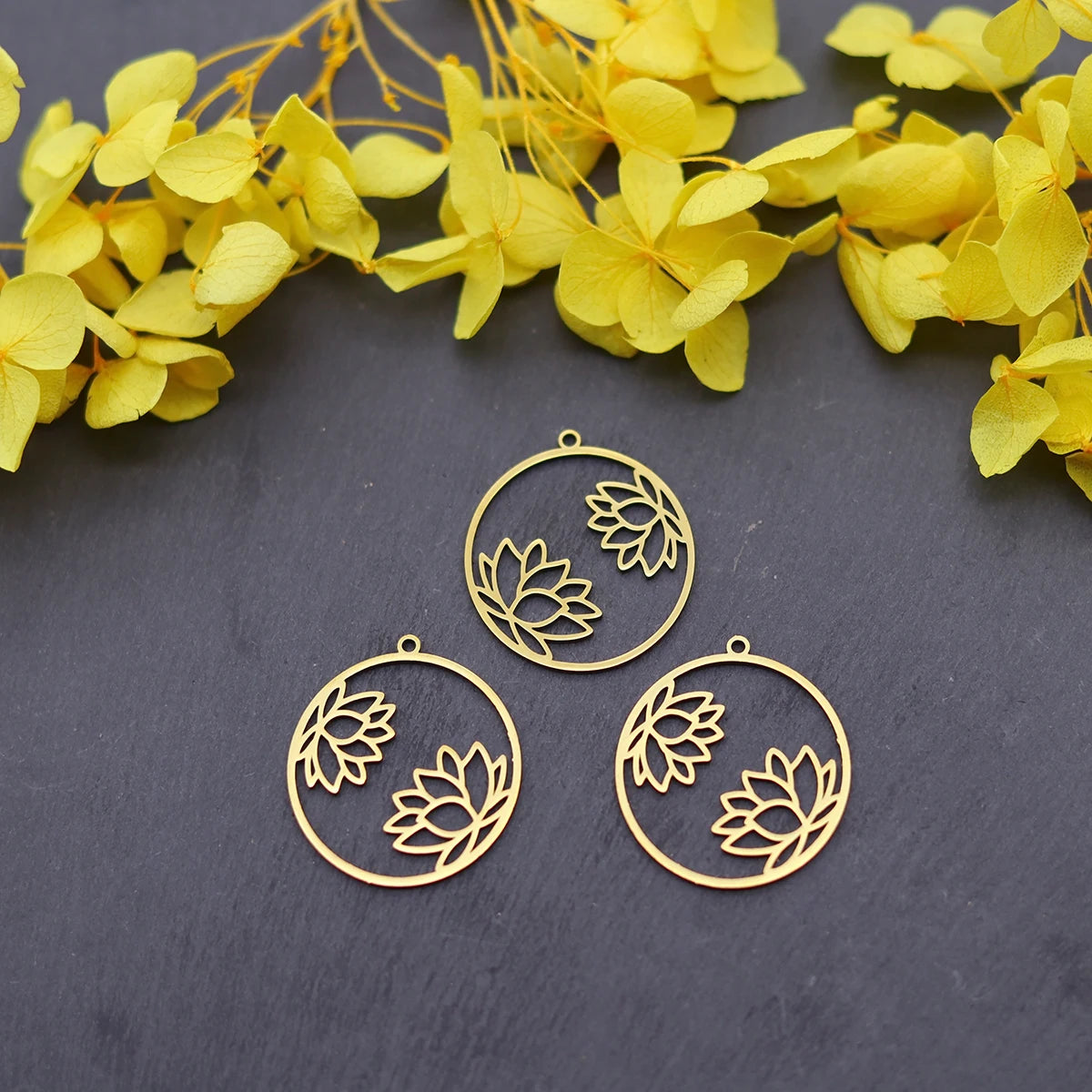 3PCS DIY Amulet Lotus Flower Yogo Buddha Stainless Steel Pendant Charm For Jewelry Making Necklace Religion Crescent diy Supplie