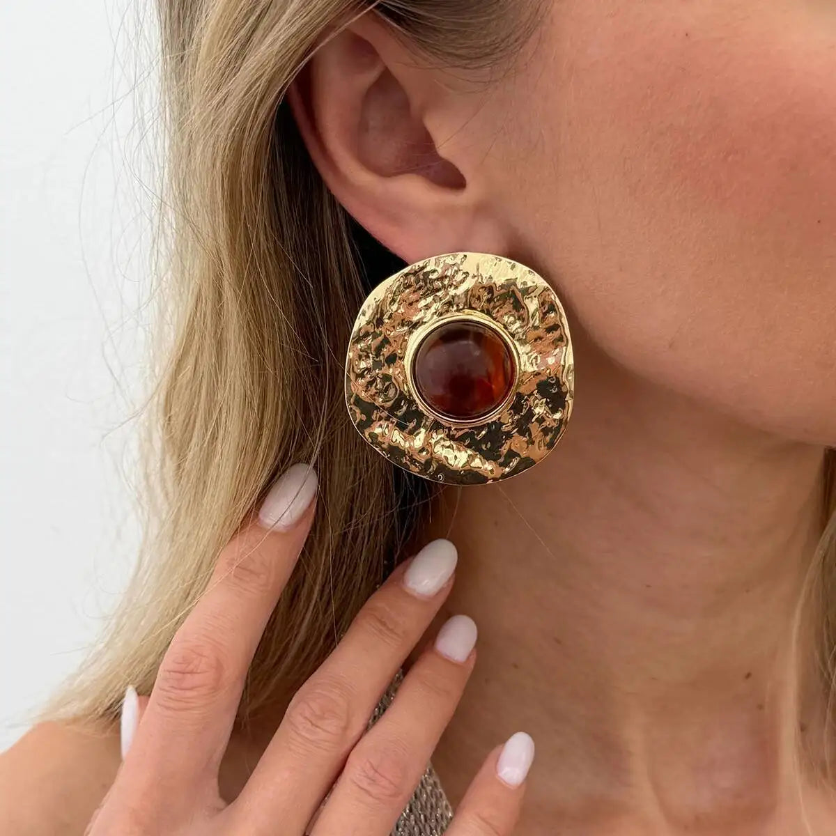 KunJoe Vintage Inlaid Brown Resin Acrylic Stud Earrings for Women Luxury Geometric Large Round Earrings Boho Vacation Jewelry