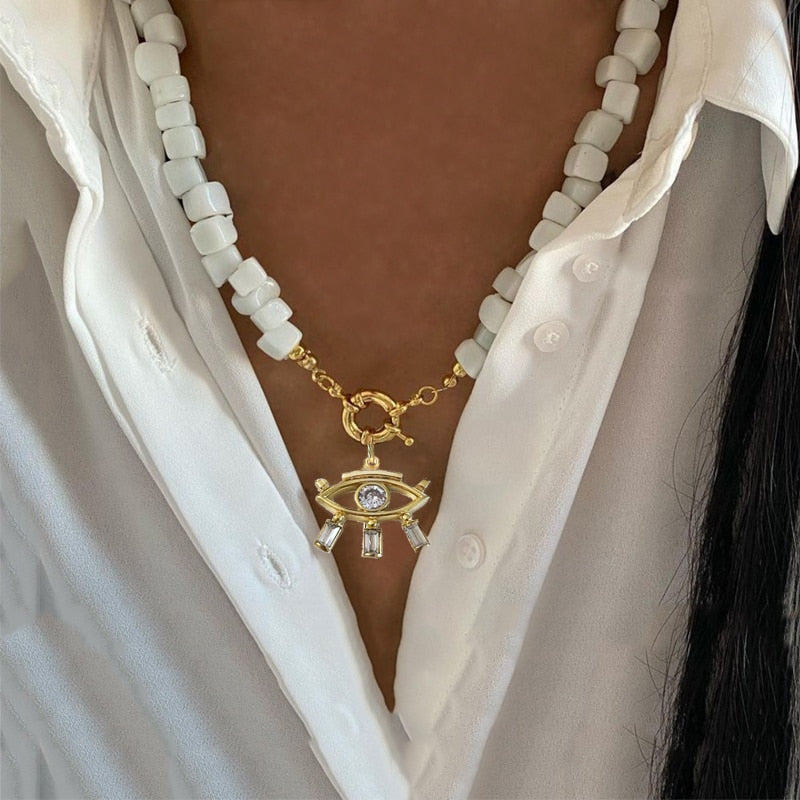 Fashion Classic White Rice Beads White Shell Stone Short Necklace Retro Charm Moon Eyes Pendant Jewelry Christmas Halloween Gift - Charlie Dolly