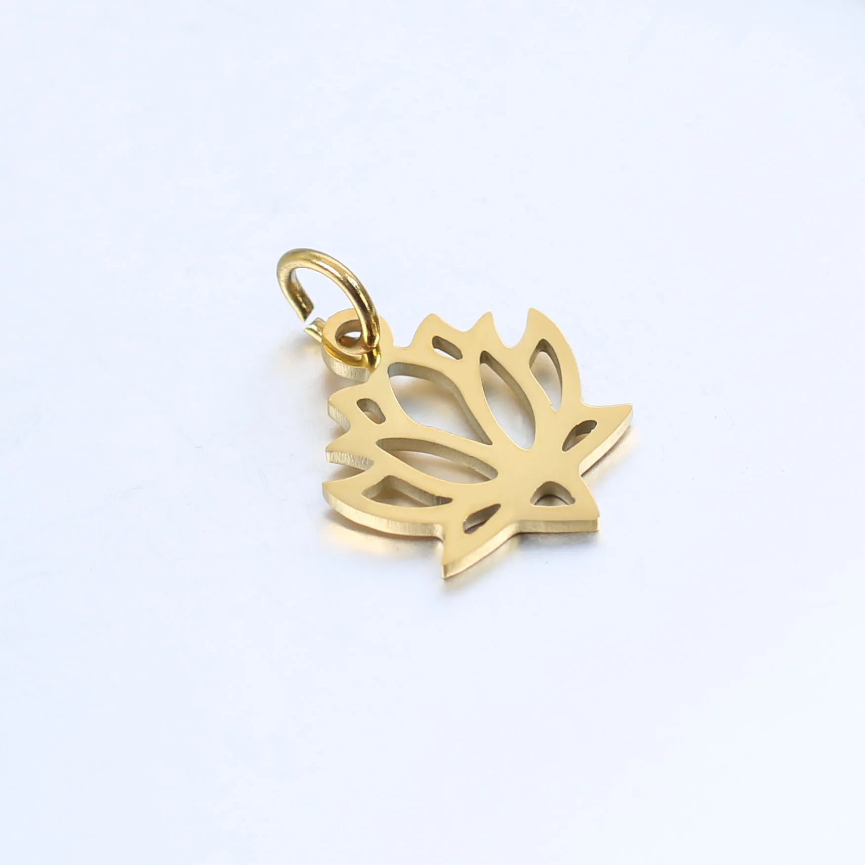 DOOYIO 5pcs/Lot Stainless Steel Hollow-out Lotus Pendant Female DIY Necklace Bracelet Handmade Charm Accessories