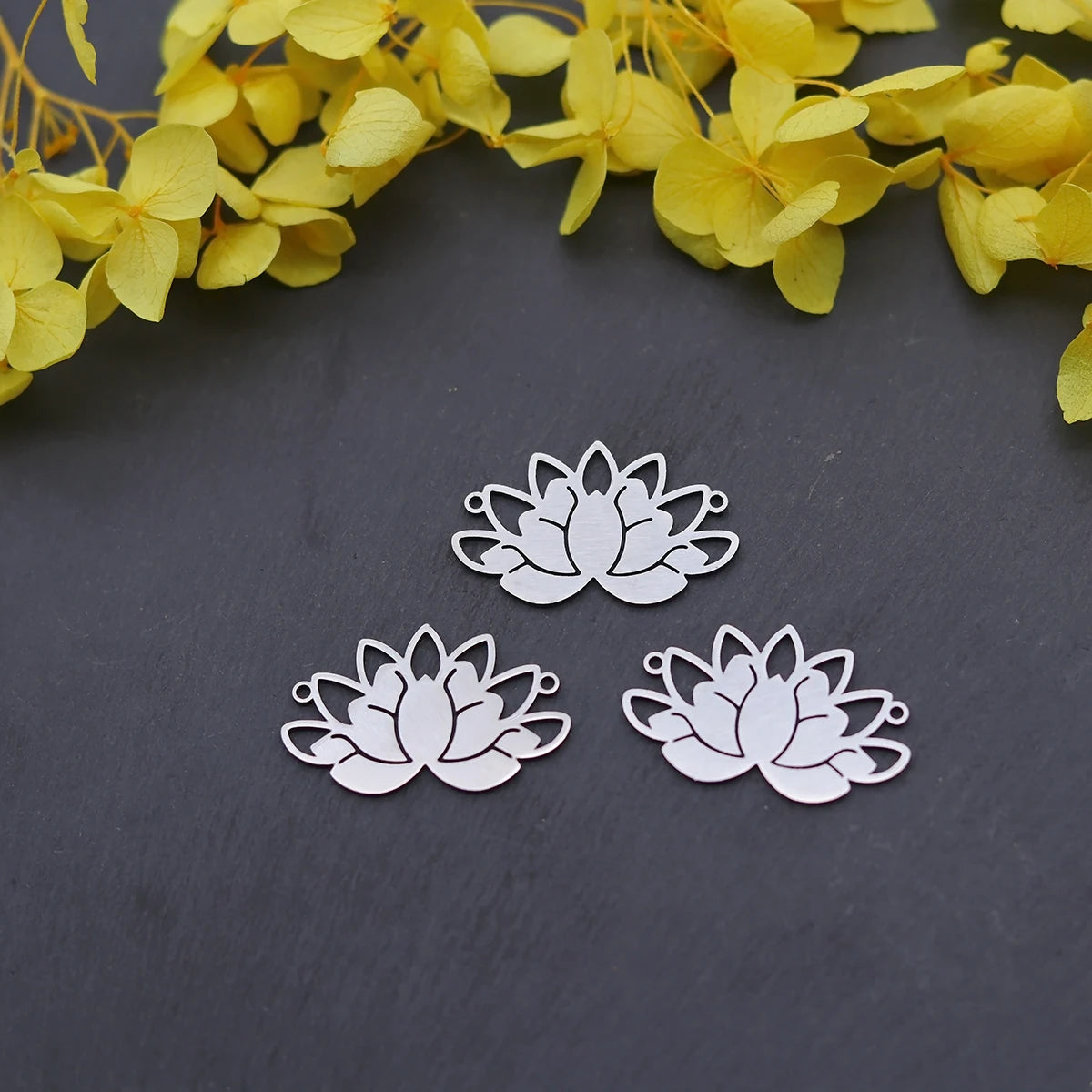 3PCS DIY Amulet Lotus Flower Yogo Buddha Stainless Steel Pendant Charm For Jewelry Making Necklace Religion Crescent diy Supplie