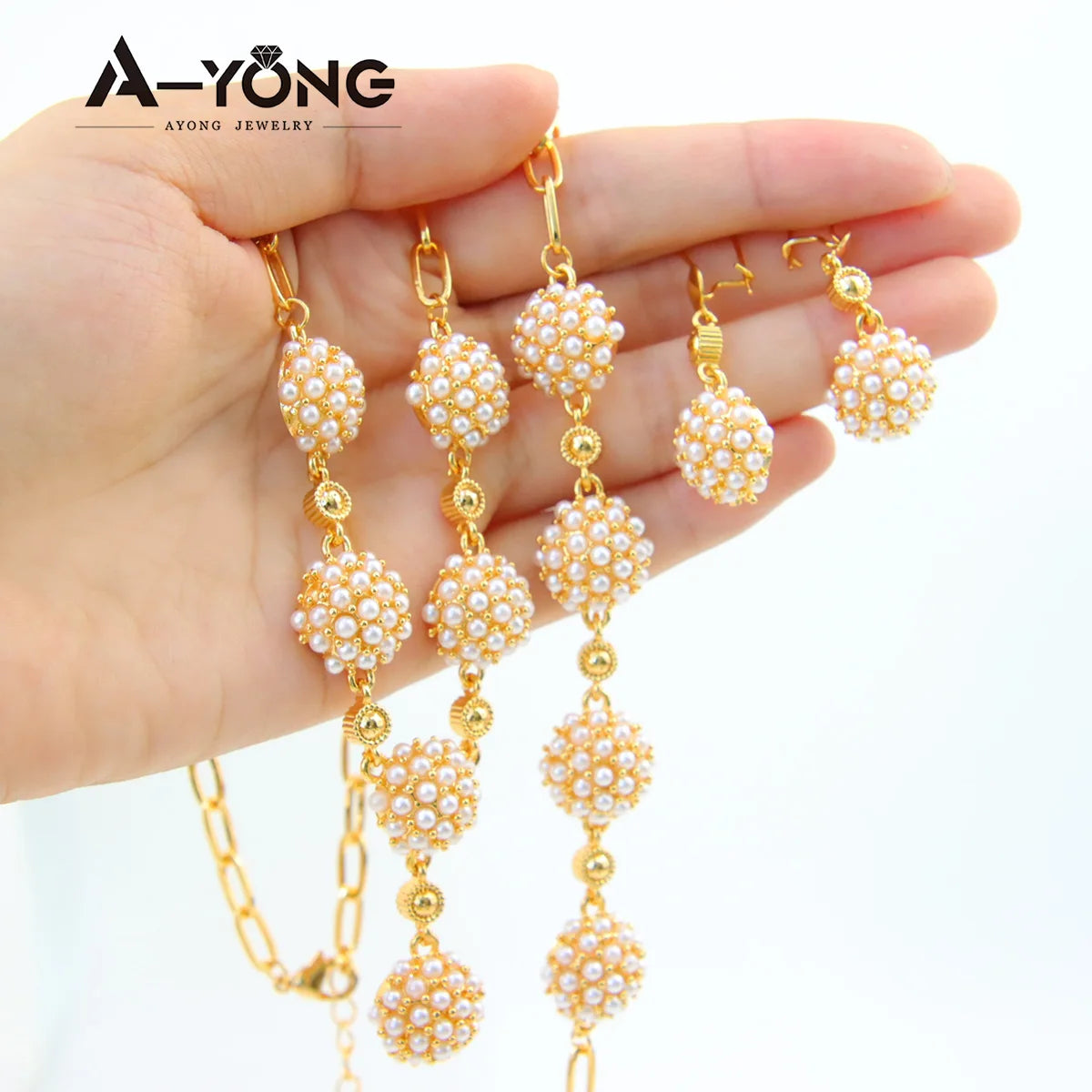 Dubai Nigeria Fashion Pearls Jewelry Set 24k Gold Plated Italian Retro Boho Necklace Arabic Women Exquisite Party Jewelrys