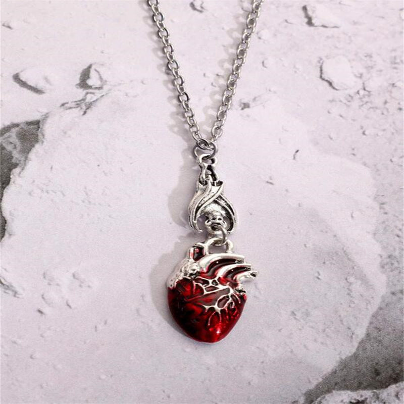 Gothic Vampire Bat Bloody Heart Pendant Necklace Fashionable Pagan Witch Jewelry Anatomy Heart Halloween Accessories Gift - Charlie Dolly