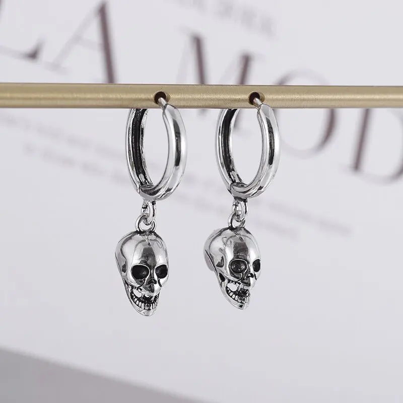 Silver-Plated Skull Earrings Gothic Ghost Head Hypoallergenic Earrings for Men and Women Punk Rock Trendy Halloween Jewelry