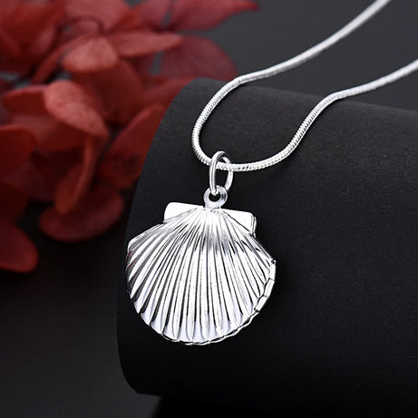 Sterling Silver Seashell Photo Frame Pendant Snake Chain Necklace
