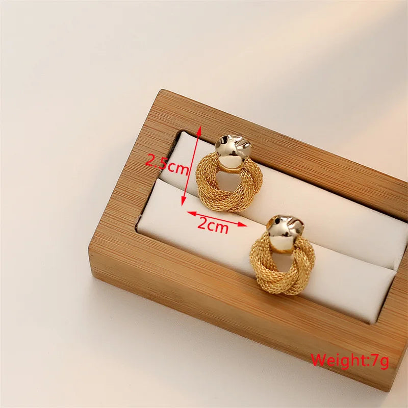 New Exaggerated Twist Metal Dangle Earrings for Women Gold Color Punk Fashion Female Hanging Earrings Boho Geometry Ear Jewelry