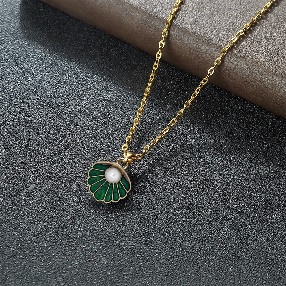 Shell and Pearl Pendant Boho Necklace