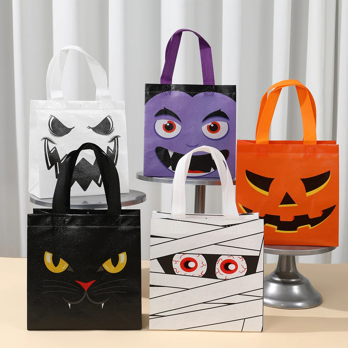 Halloween non-woven bag Halloween Party Decor For Home 2024 Trick or Treat for Kid Toys Favor Halloween Party Supplies Favor - Charlie Dolly