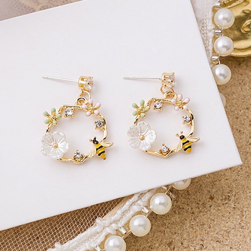 Korean Hollow Wreath Flower Earrings For Women Crystal Zircon Sweet Bee Butterfly Stud Earring Girl Wedding Party Jewelry - Charlie Dolly