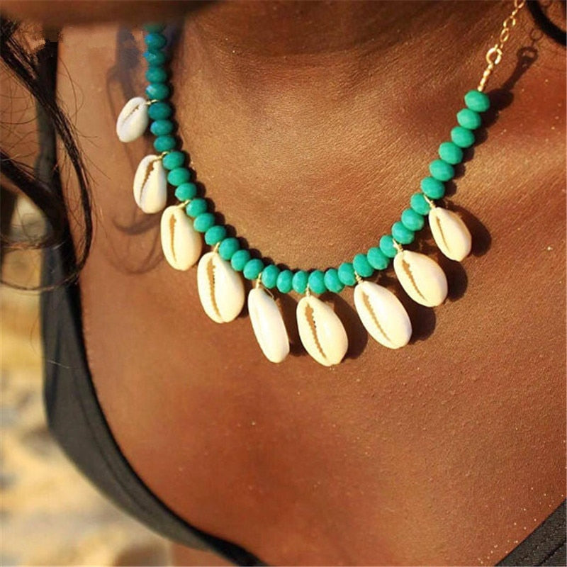 Boho Puka Sea Shell Necklace for Women Red Beads Choker Cowrie Pendants Necklaces Conchas Seashell Jewelry collier femme - Charlie Dolly