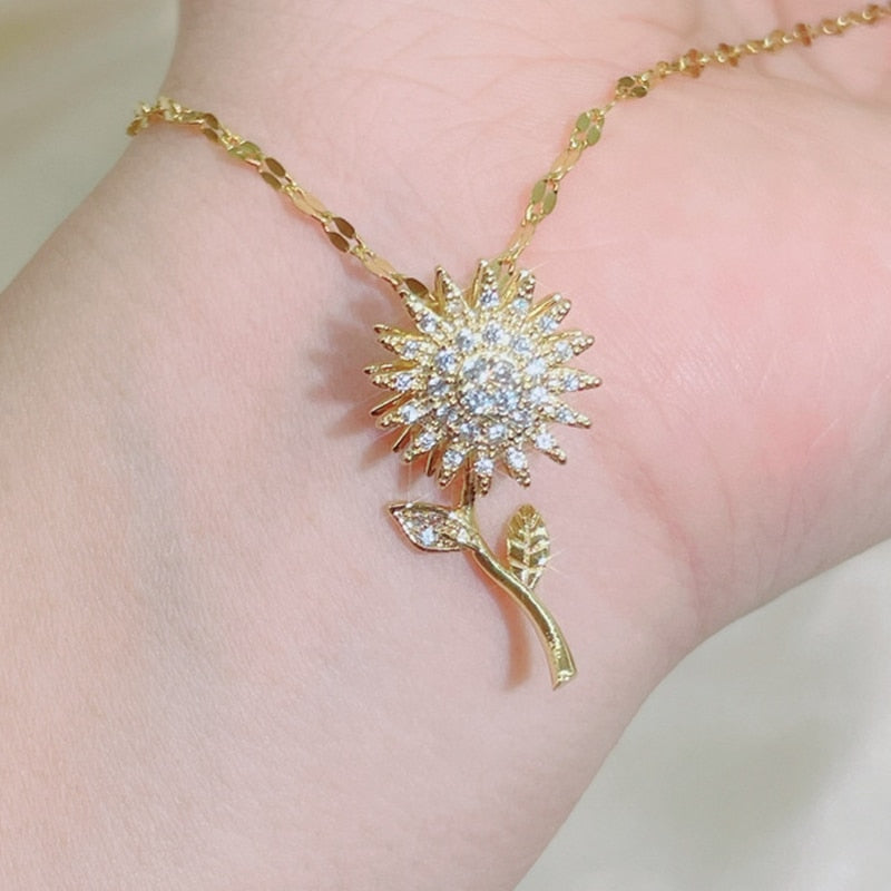 Fashion Exquisite Rotatable Sunflower Pendant Necklace Personality Shiny Zircon Rotating Anxiety Titanium Steel Necklace Jewelry - Charlie Dolly